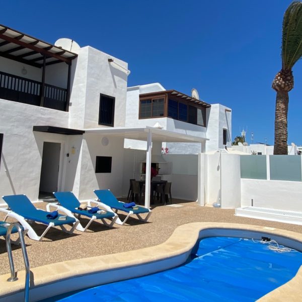 VILLA BY CENCY CON VISTAS